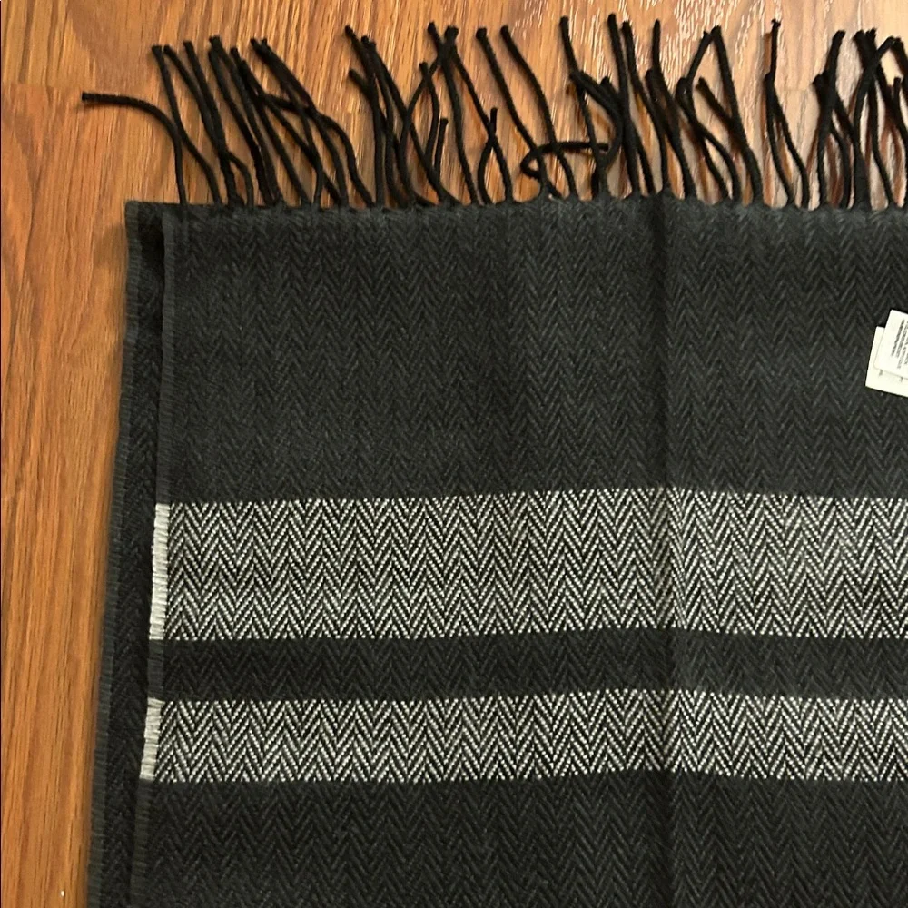 Old Navy Men's Scarf